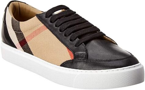 scarpe burberry saldi|BURBERRY Donna in saldo fino al .